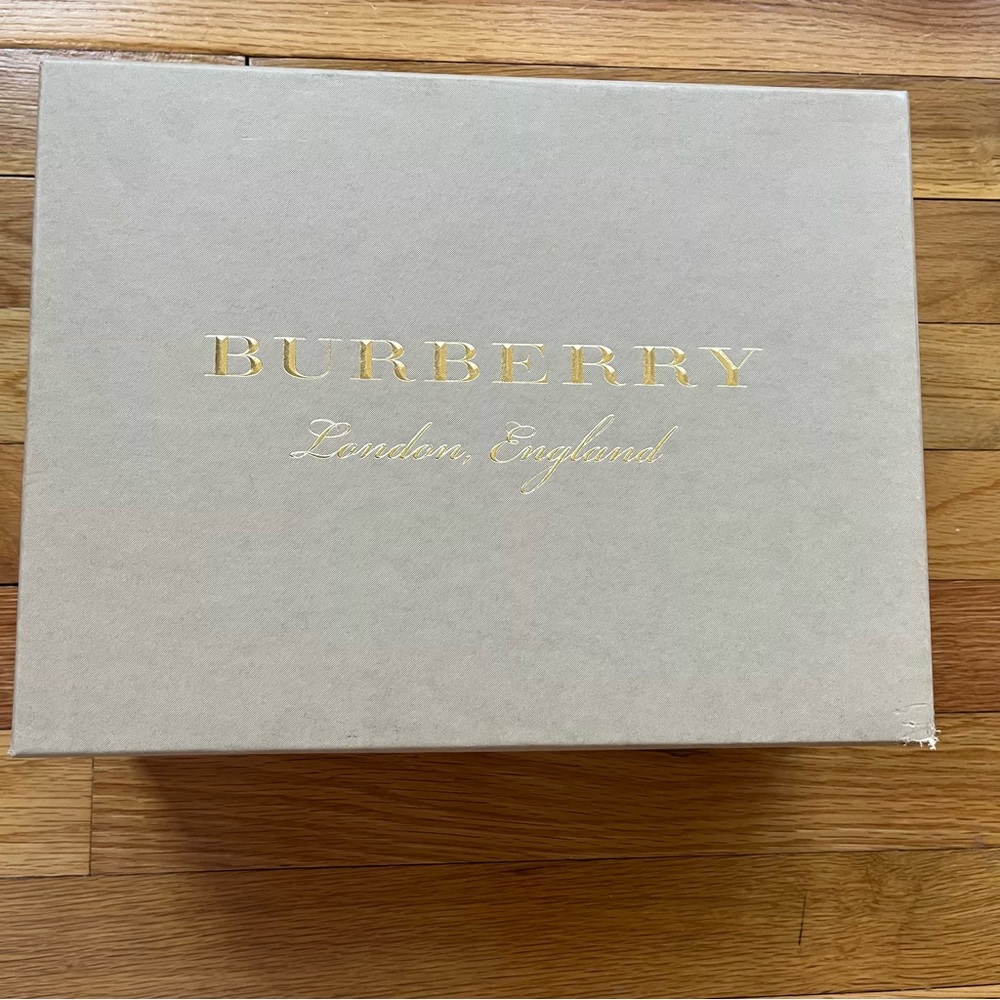 Burberry Box